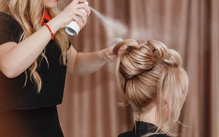 Hair Positioning Spray vs. Traditional Hairspray: Which is the Better Hair Solution?